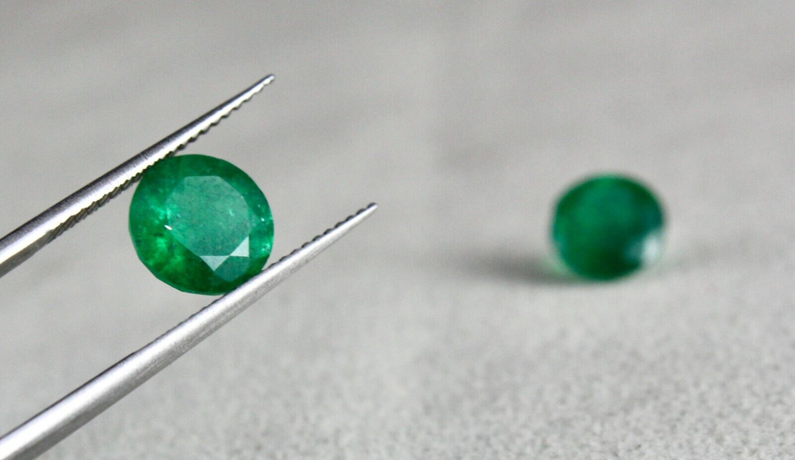 NATURAL ZAMBIAN EMERALD ROUND PAIR 2 PCS 4.41 CARATS LOOSE GEMSTONE FOR EARRING