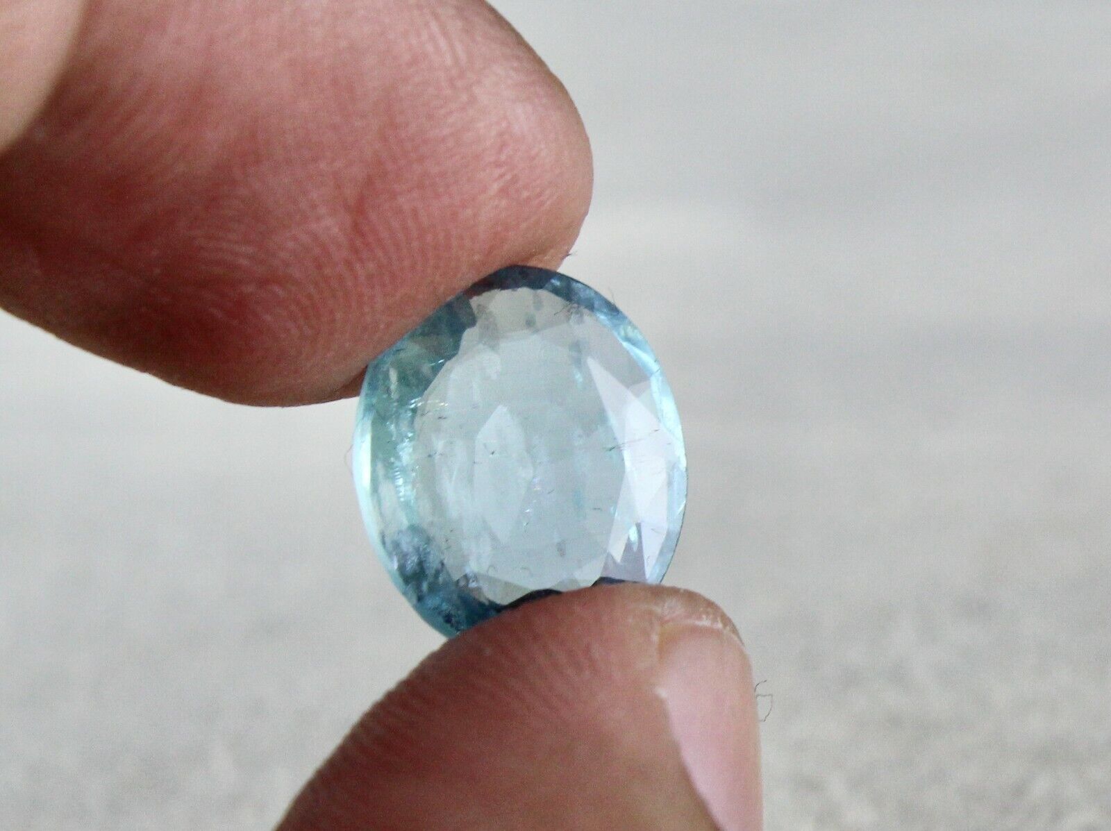 NATURAL BLUE AQUAMARINE OVAL CUT 4.60 CTS GEMSTONE FOR DESIGNING RING PENDANT