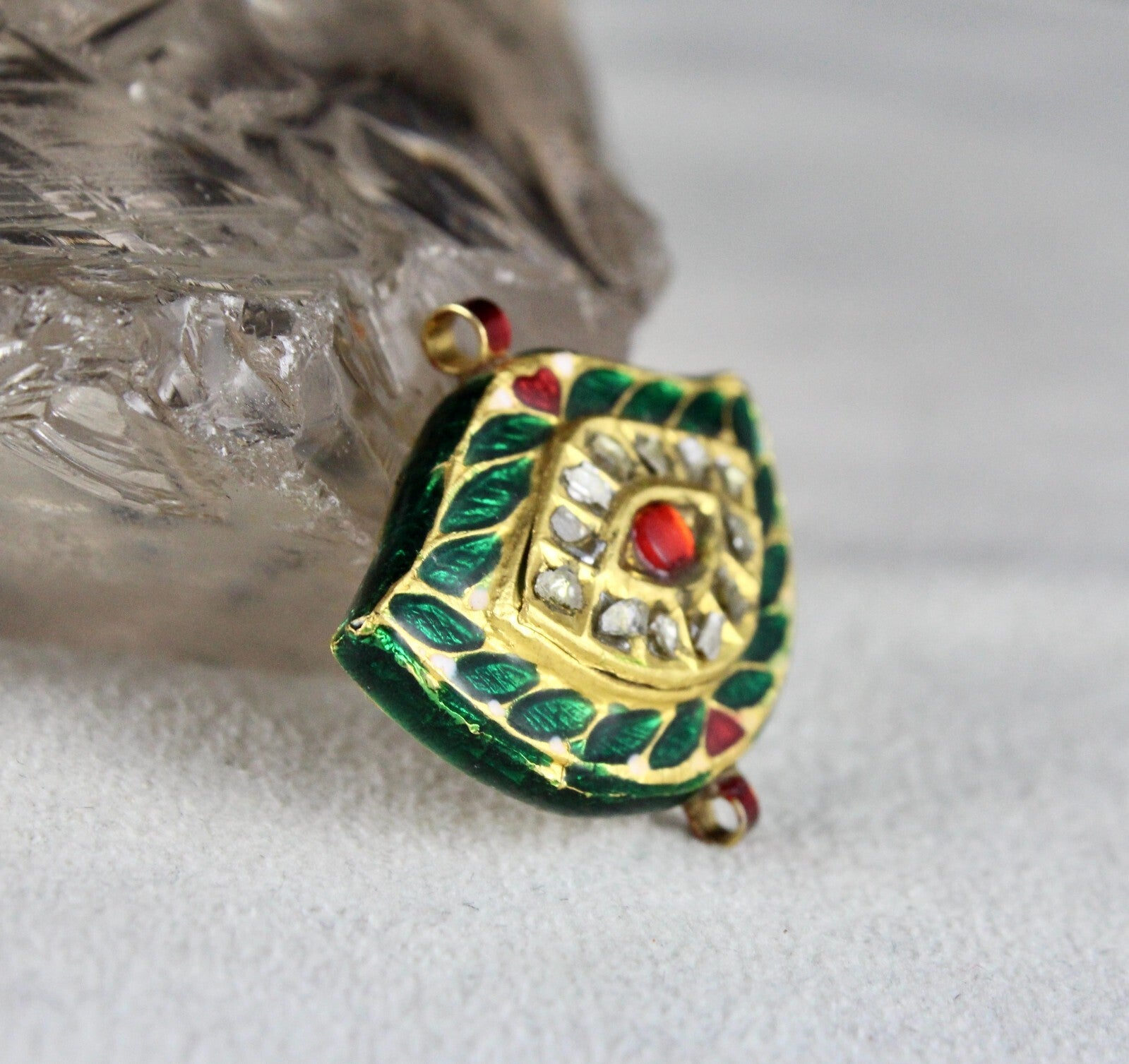 Vintage 22k Kundan Meena Gold Pendant Jadau Green Red Natural Diamond 62.75ct