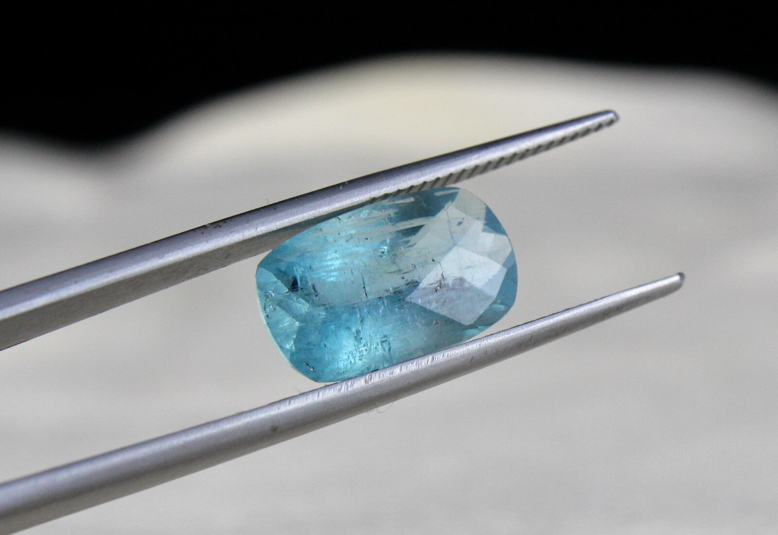 Best Natural Blue Aquamarine Cushion Cut 4.24ct Gemstone For Ring Pendant