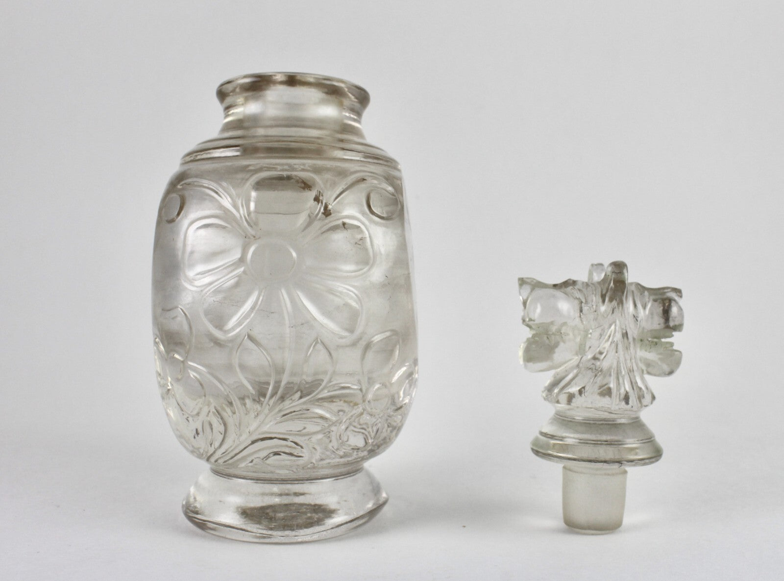 Certified Handmade Natural Rock Crystal 1950 Ct Quartz Perfume Bottle Home Décor