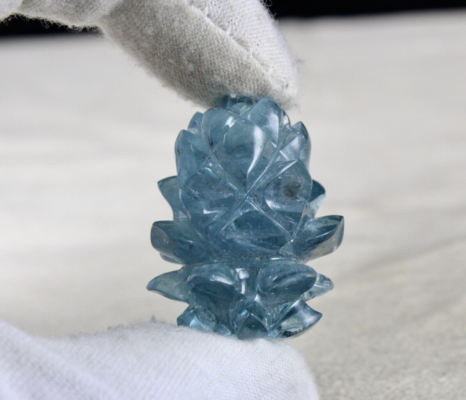 NATURAL BLUE AQUAMARINE CARVED FLOWER 92.41 CTS GEMSTONE FOR PENDANT DESIGNING