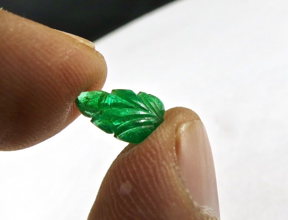 11X8 MM NATURAL ZAMBIAN EMERALD CARVED LEAF 1.67 CARATS GEMSTONE FOR DESIGNING 