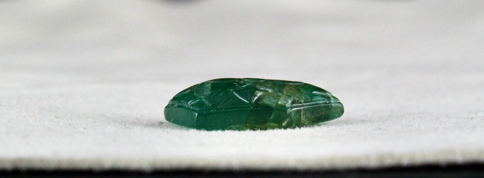 Natural Zambian EMERALD Fancy Carved 9.99 Carats Gemstone Ring Pendant Designing