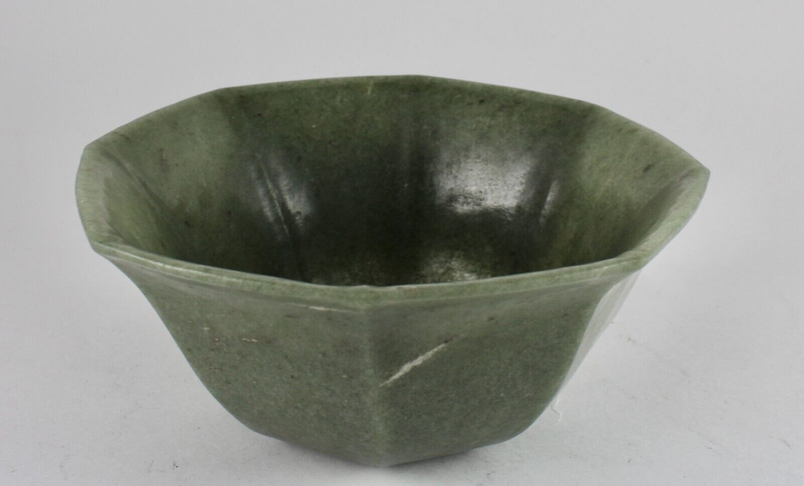 UNIQUE NATURAL GREEN AVENTURINE CARVED BOWL 3200 CT RARE GEMSTONE FOR HOME DECOR