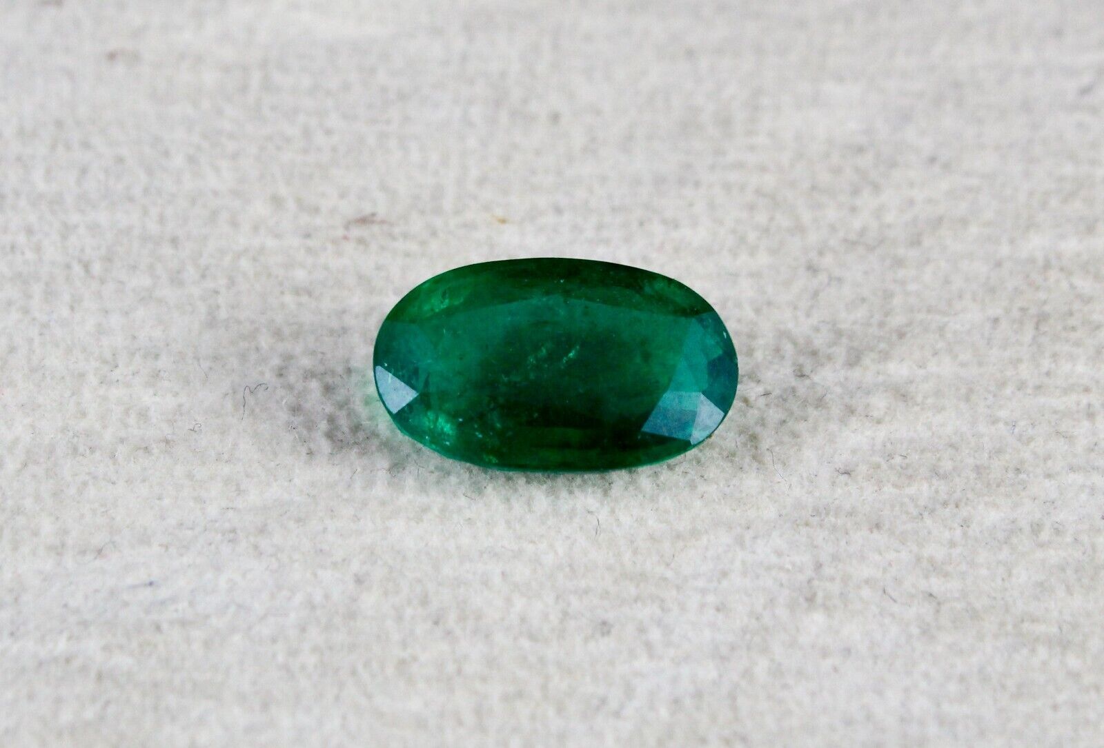 Natural Emerald Oval Cut 14X9mm 5.20 Ct Loose Green Gemstone Design Ring Pendant