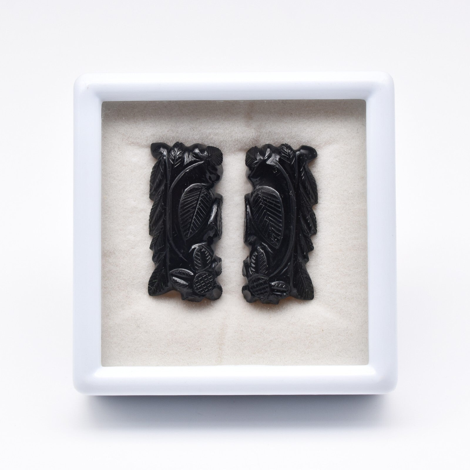 Natural Green Tourmaline 47.91 Ct Engraved Gemstone Pair For Earring Design