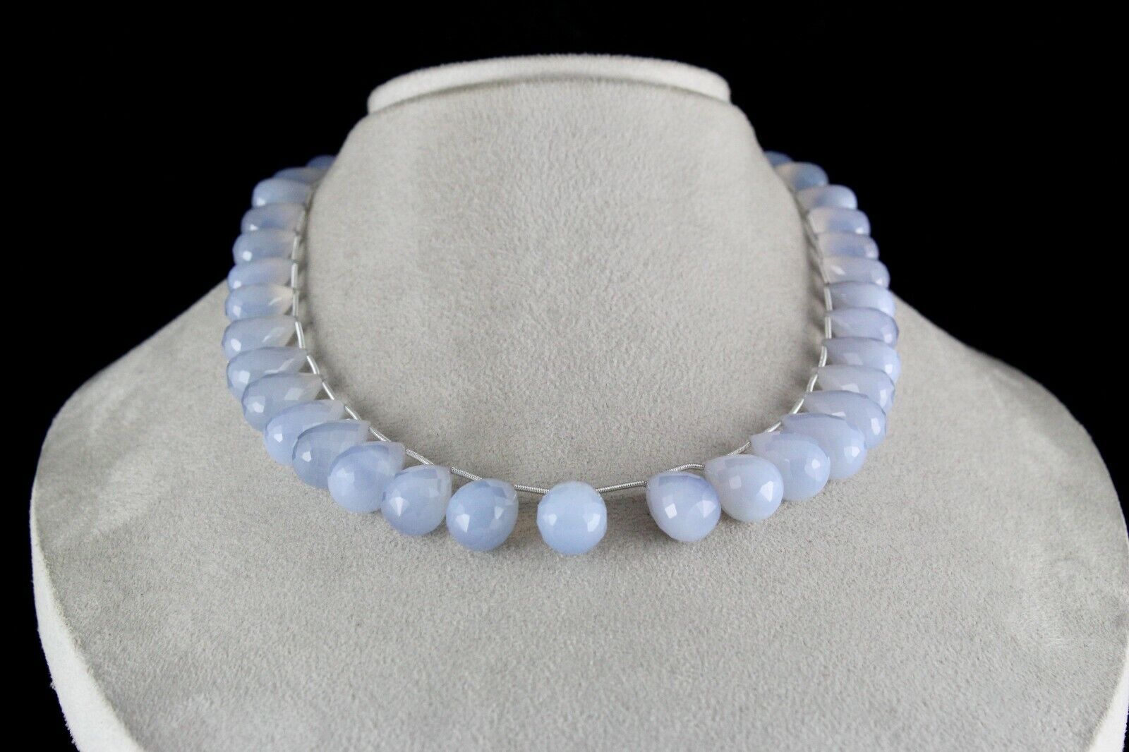 NATURAL BLUE CHALCEDONY BEADS TEARDROPS 1 LINE 438 CARATS GEMSTONE FINE NECKLACE