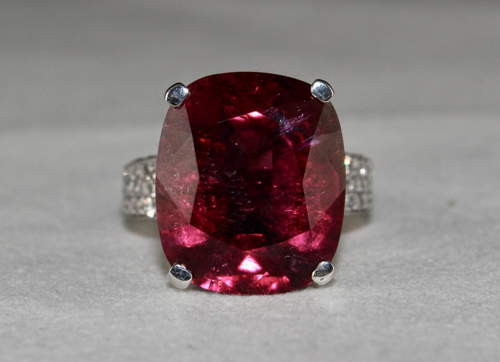 Certified Natural Rubellite Tourmaline 10ct Natural Diamond 18k Gold Ring