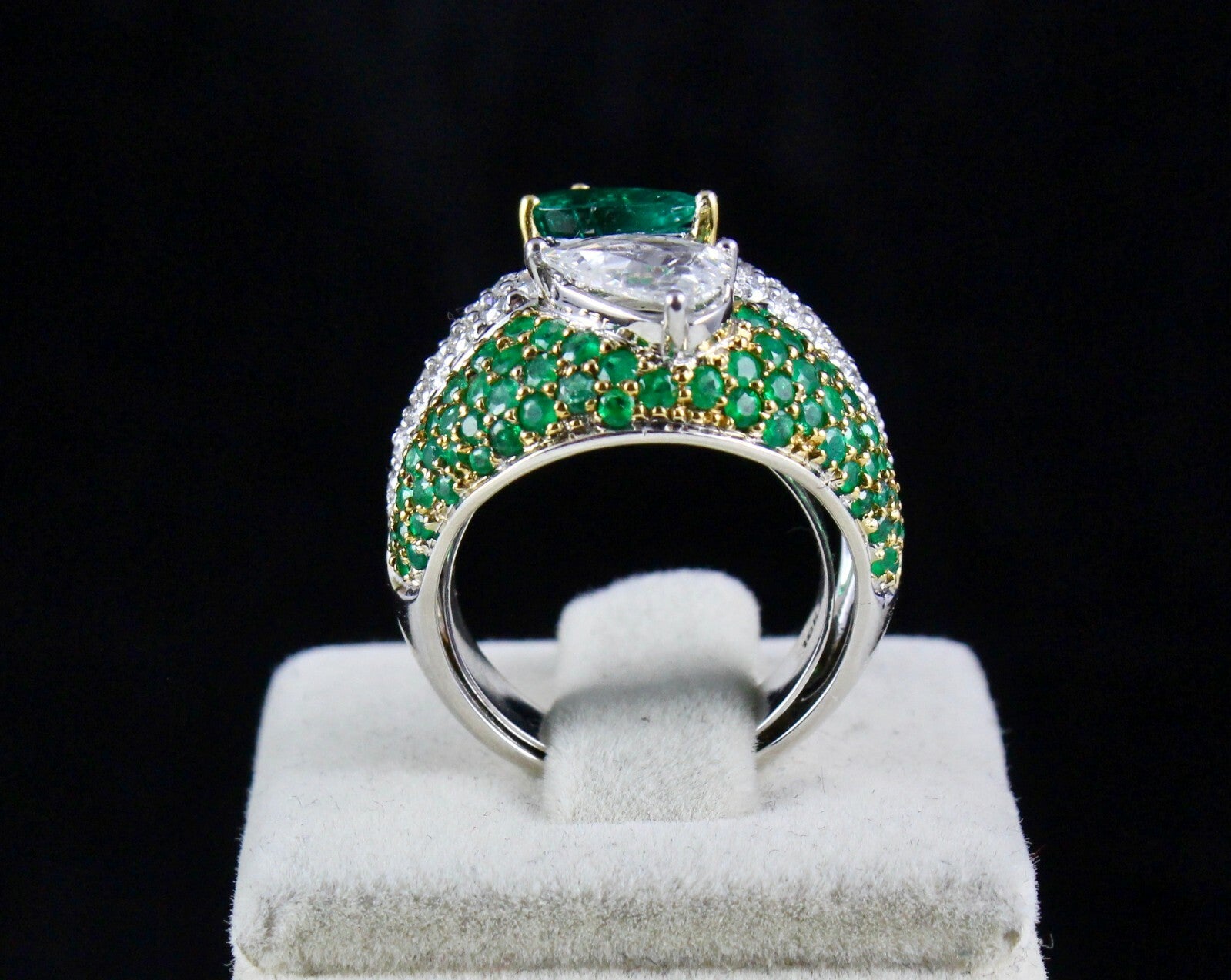 Certified Natural Emerald 10ct Rose Cut Natural Diamond 18k Gold Cocktail Ring