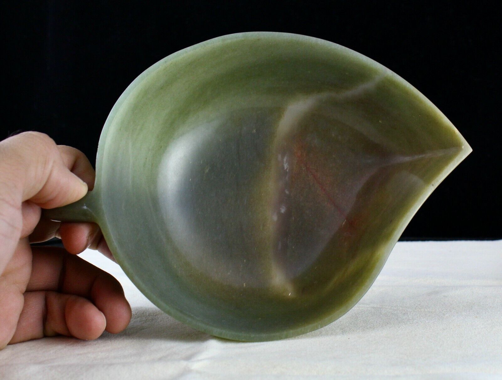 HAND CRAFTED NATURAL AGATE 1680 CARATS CARVED DESIGNER BOWL FOR HOME DECOR