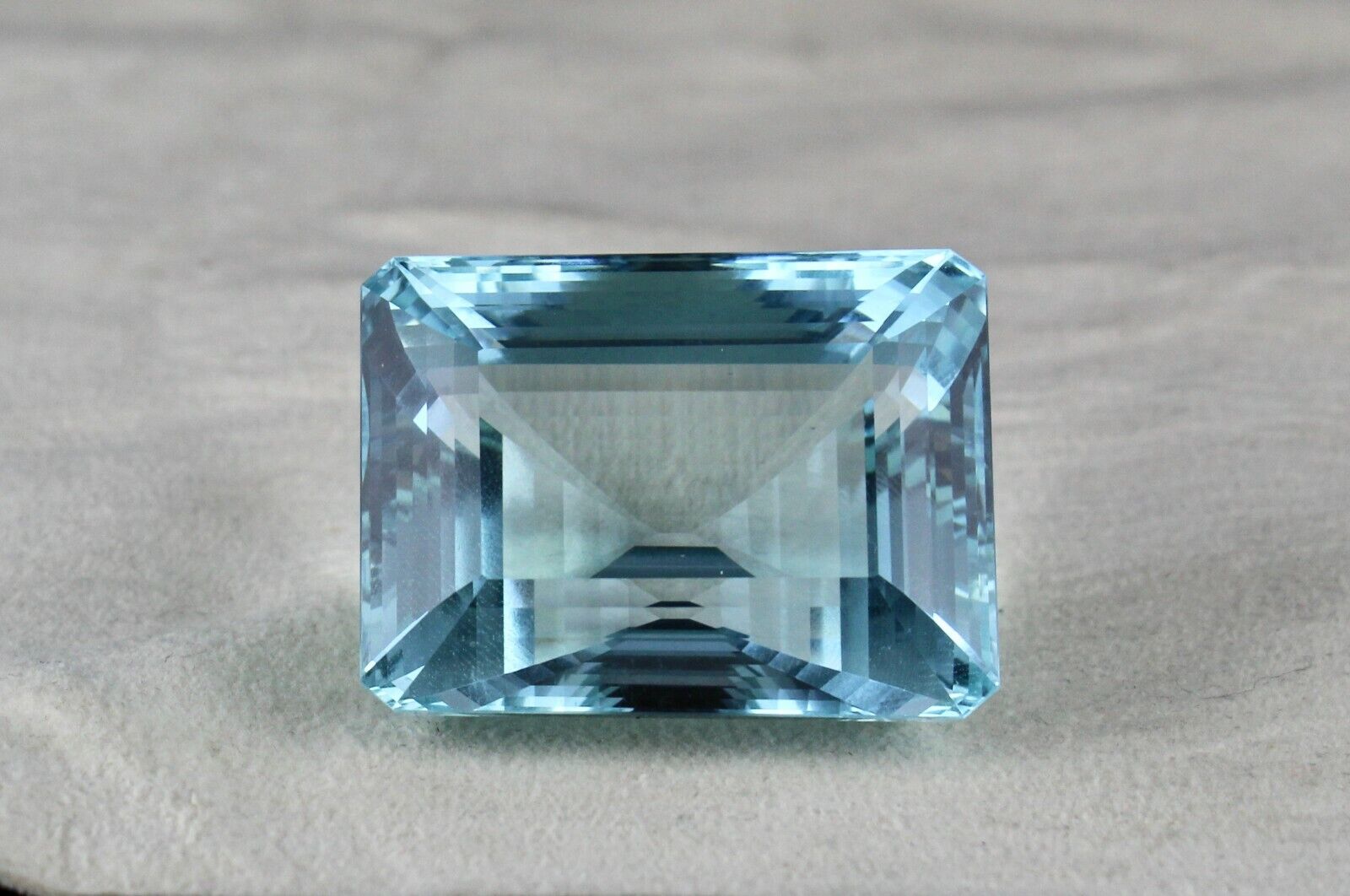 Rare Natural Blue Aquamarine Octagon Cut 197.65 Cts Certified Gemstone Pendant