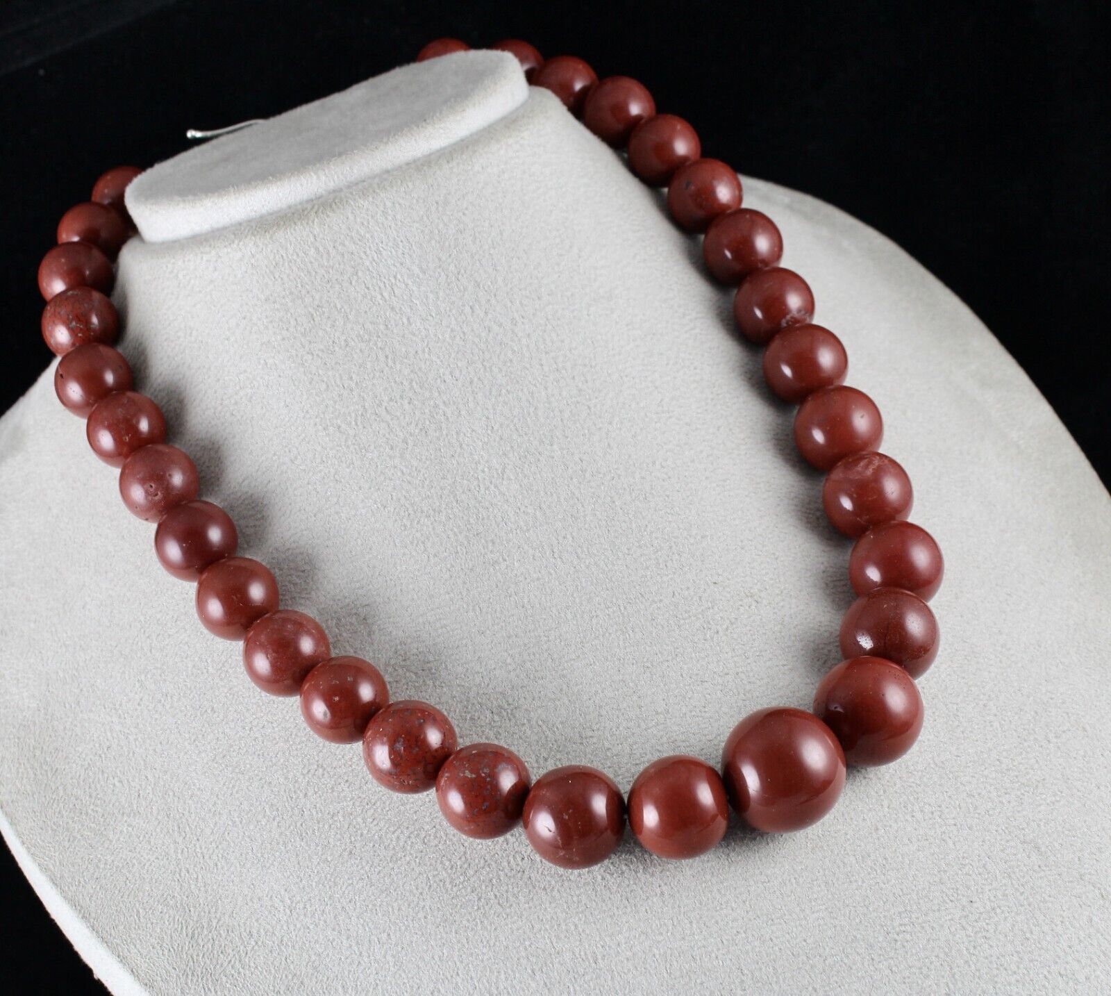 NATURAL RED JASPER BEADS ROUND GEMSTONE 1 L 928 CARATS LADIES FASHION NECKLACE