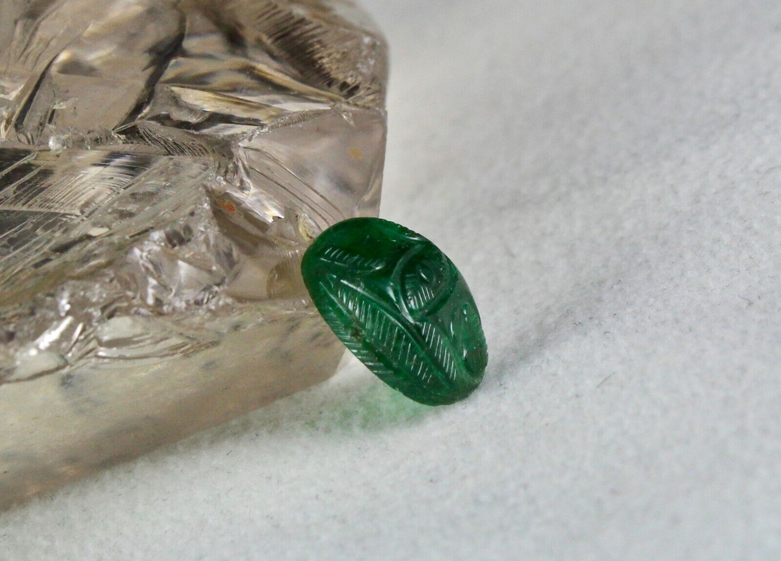 NATURAL ZAMBIA EMERALD CARVED CABOCHON 7.09 CARATS GEMSTONE FOR RING PENDANT