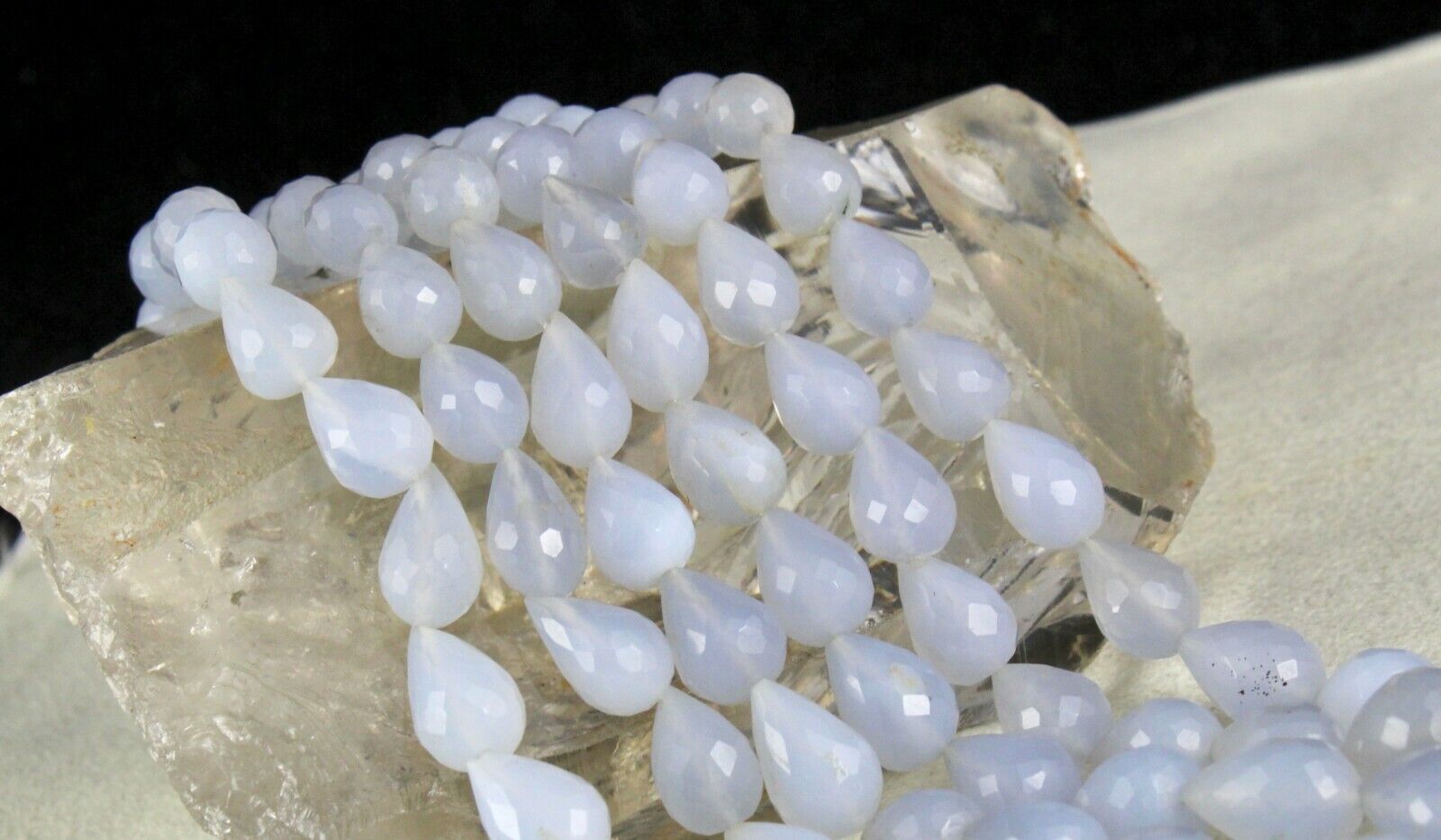 Natural Blue Chalcedony Beaded Teardrop 3 L 716 Ct Gemstone Fashion Necklace