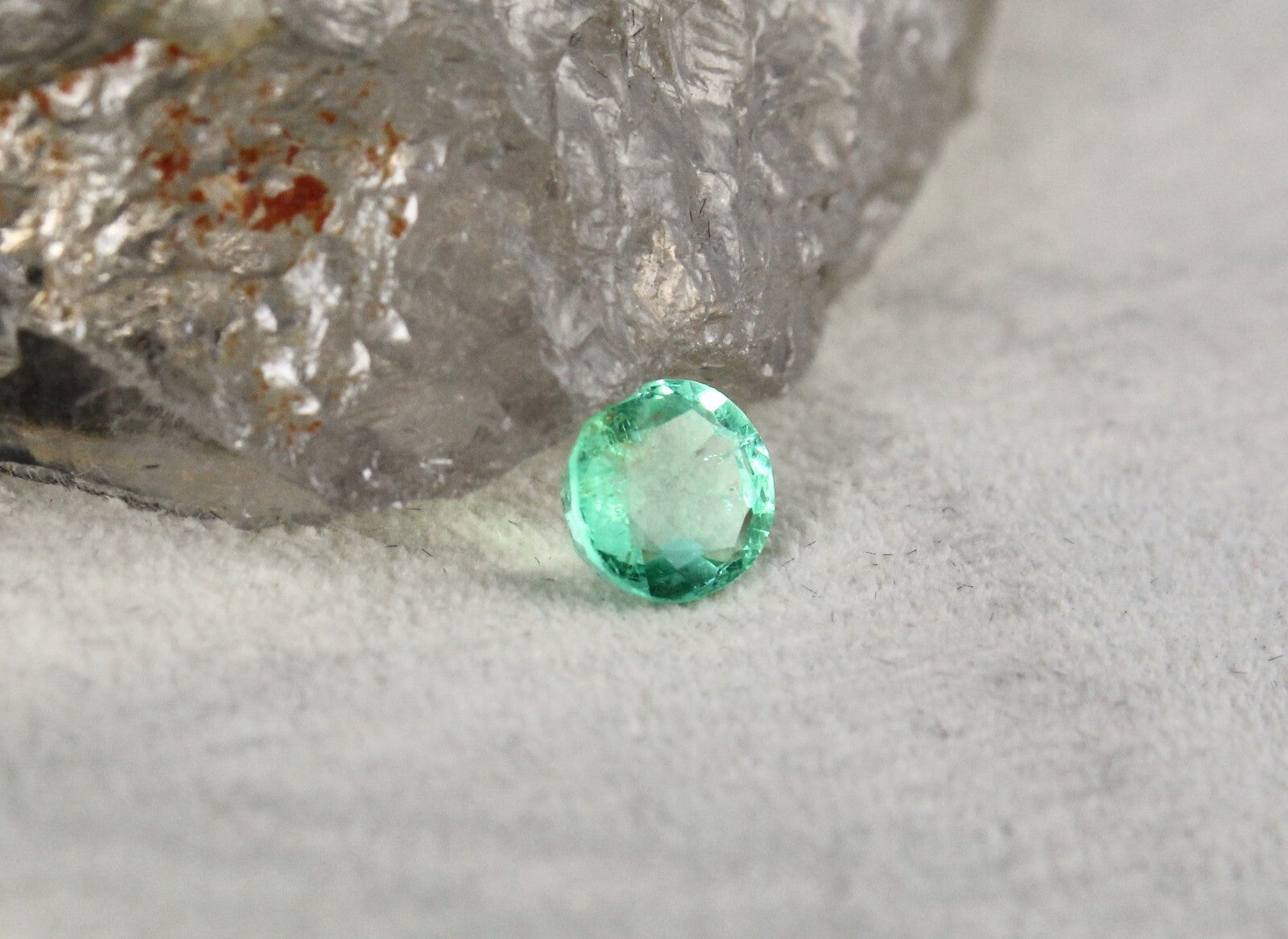 Natural Colombian Emerald 1.76 Ct Pear Oval Gemstone Pendant Ring 2 Pcs