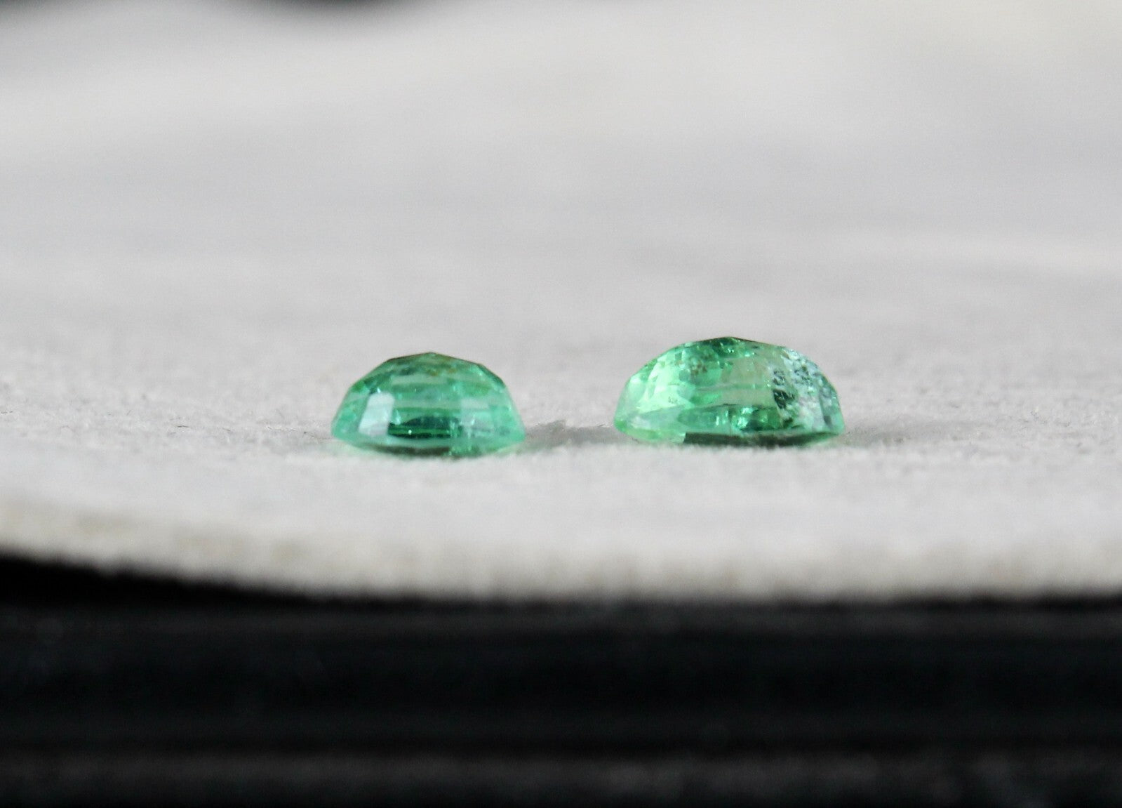 Natural Colombian Emerald 1.76 Ct Pear Oval Gemstone Pendant Ring 2 Pcs