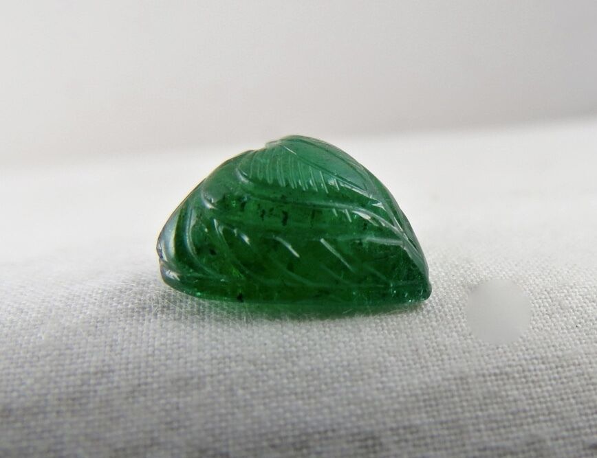 Natural Zambia Emerald Heart Carved 4.99 Ct Cabochon Gemstone For Ring Pendant