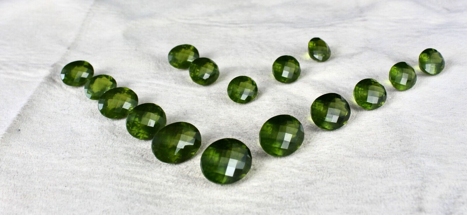 NATURAL GREEN VESUVIANITE IDOCRASE OVAL CUT 160.68 CT STONE FOR RING PENDANT SET