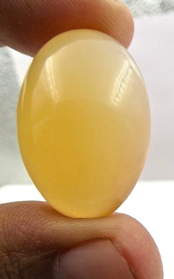 Natural Orange Moonstone 51 Ct Oval Cabochon Gemstone For Ring Pendant