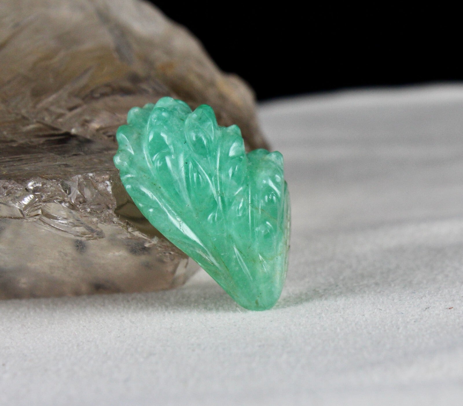 Certified Natural Emerald 58.15ct Engraved Leaf 31x20mm Old Gem Pendant Ring