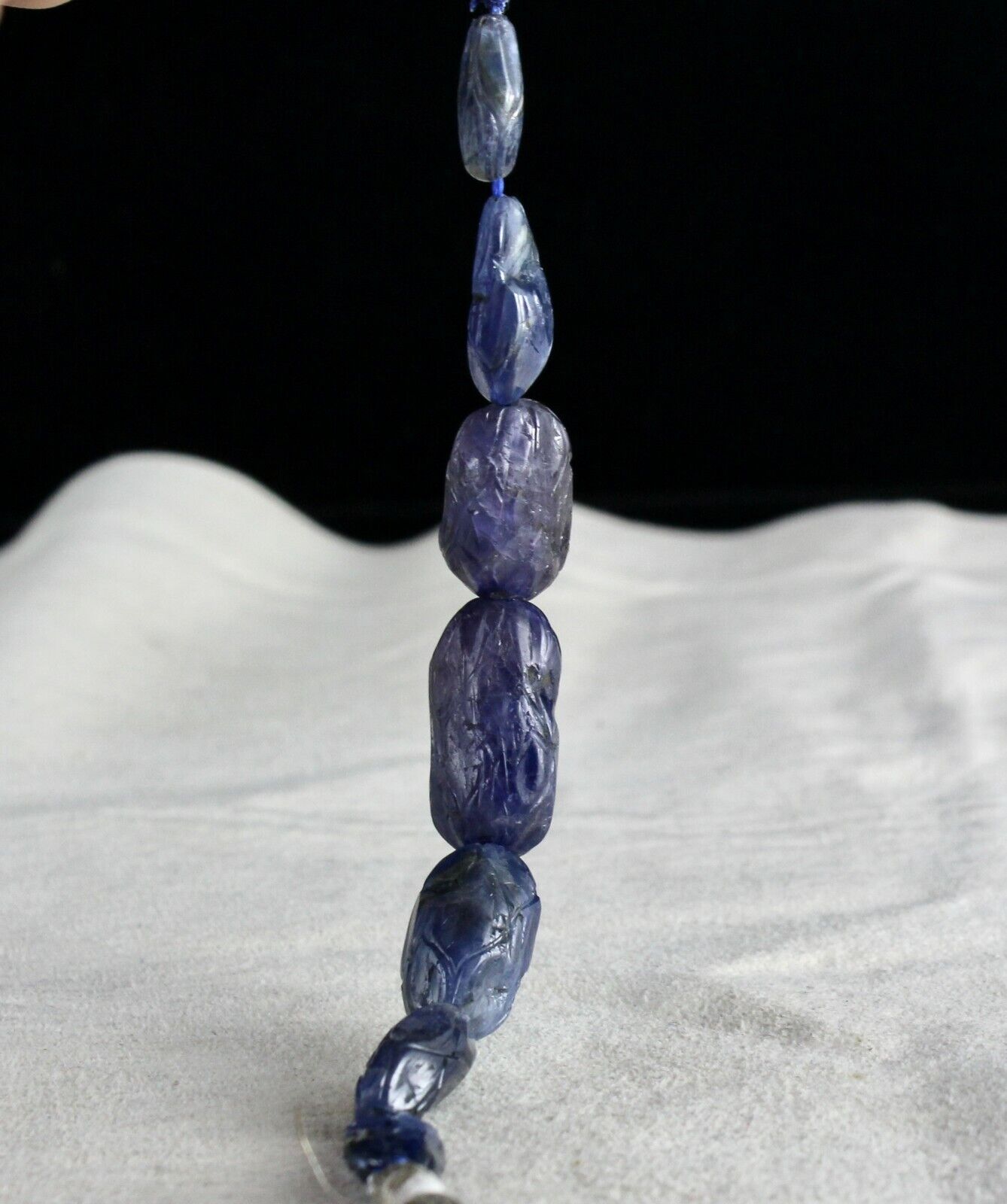 NATURAL BLUE SAPPHIRE CARVED 5 PCS 91.84 CARATS LONG DRILLED BEADS FOR DESIGNING