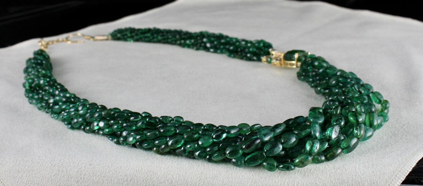 Certified Vintage Natural Emerald 673ct Beaded Natural Diamond 18k Gold Necklace