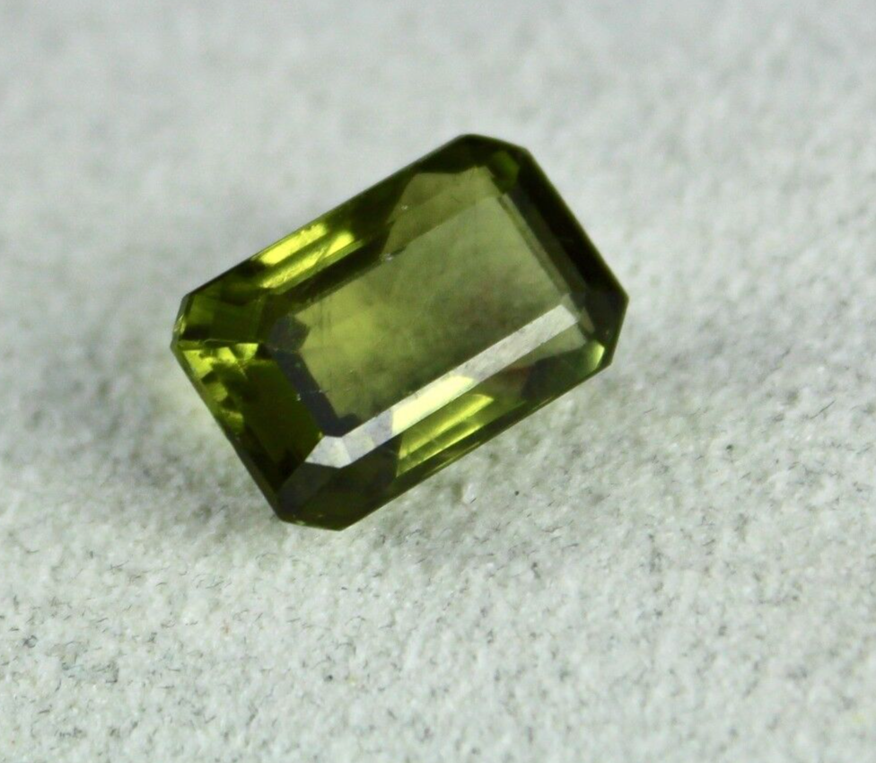 NATURAL GREEN TOURMALINE 9X15 MM RECTANGLE CUT 1 PCS 9.42 CTS GEMSTONE FOR RING