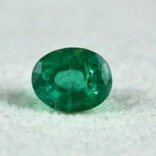 Certified Natural Emerald Oval 1.37 Ct Green Loose Gemstone For Ring Pendant