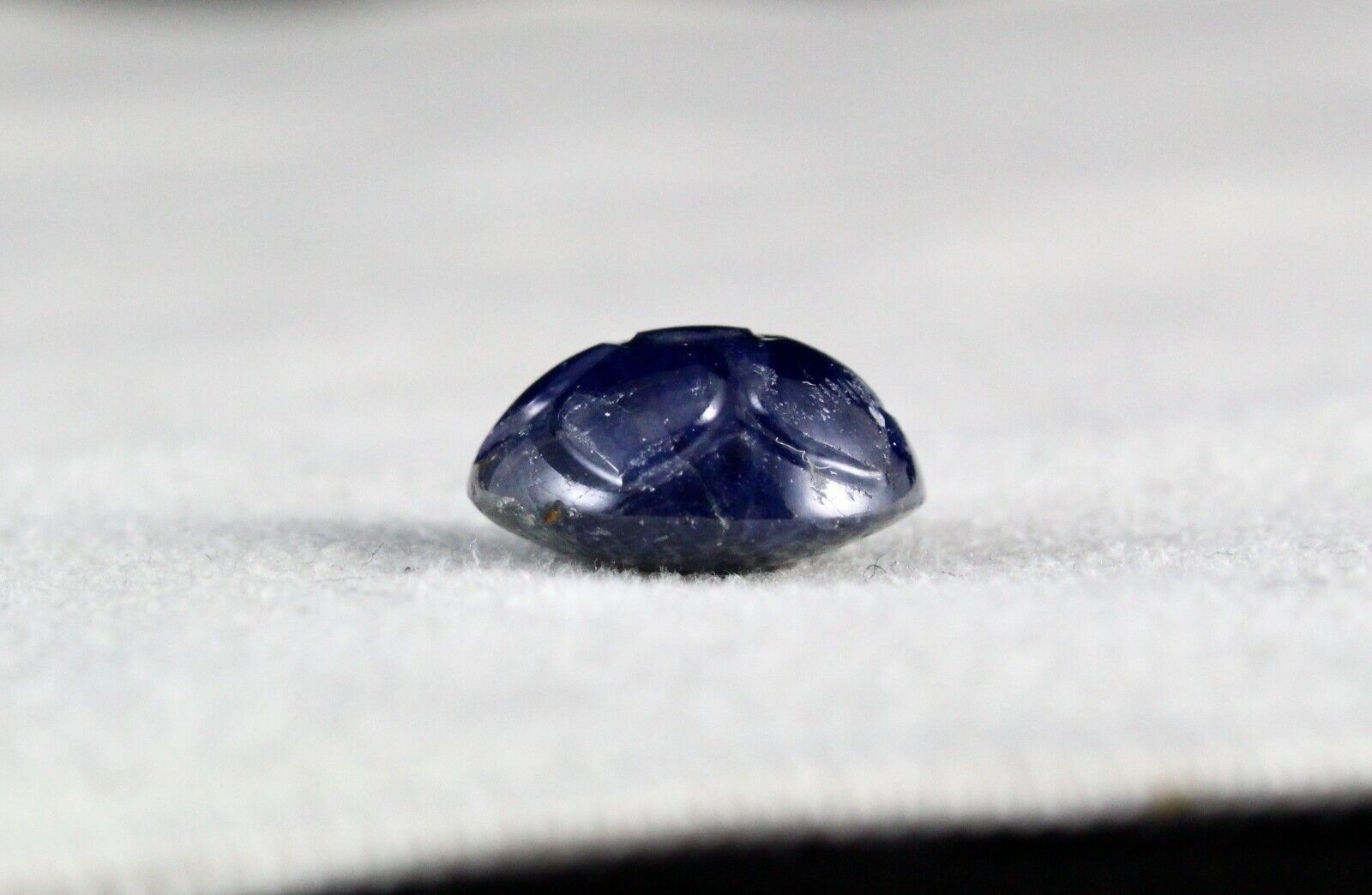 NATURAL UNHEAT BURMA BLUE SAPPHIRE CARVED ROUND 15.60 CTS GEMSTONE RING PENDANT