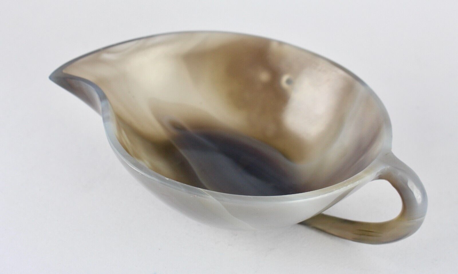 Hand Crafted Natural Chalcedony Carved Leaf 1030 Carats gemstone Bowl Home Decor