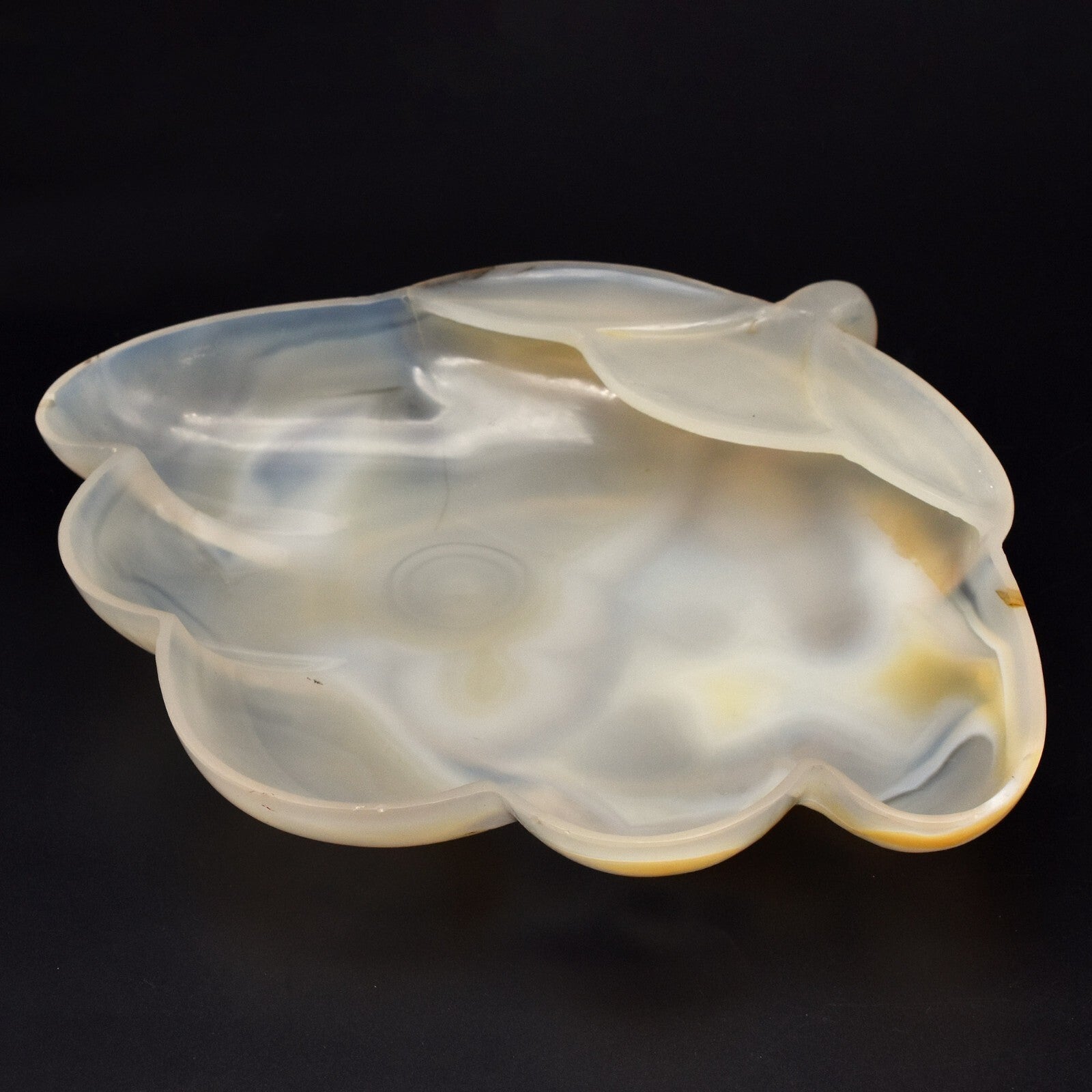 Certified Handcrafted Chalcedony 2928 Ct Agate Carv Leaf Gemstone Bowl Decor