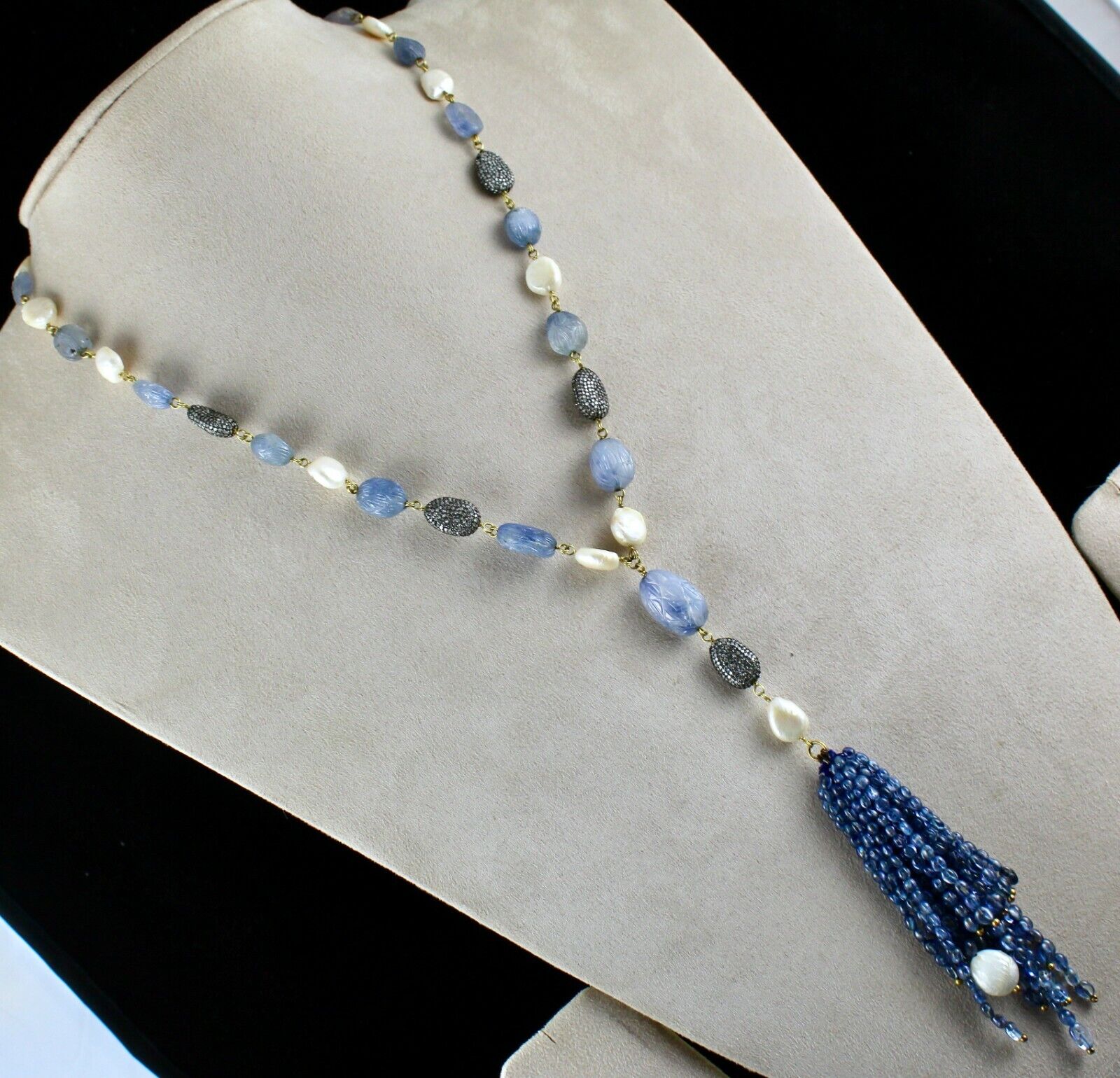 NATURAL BLUE SAPPHIRE BEADS CARVED PEARL STONE DIAMOND 14KGOLD FASHION NECKLACE