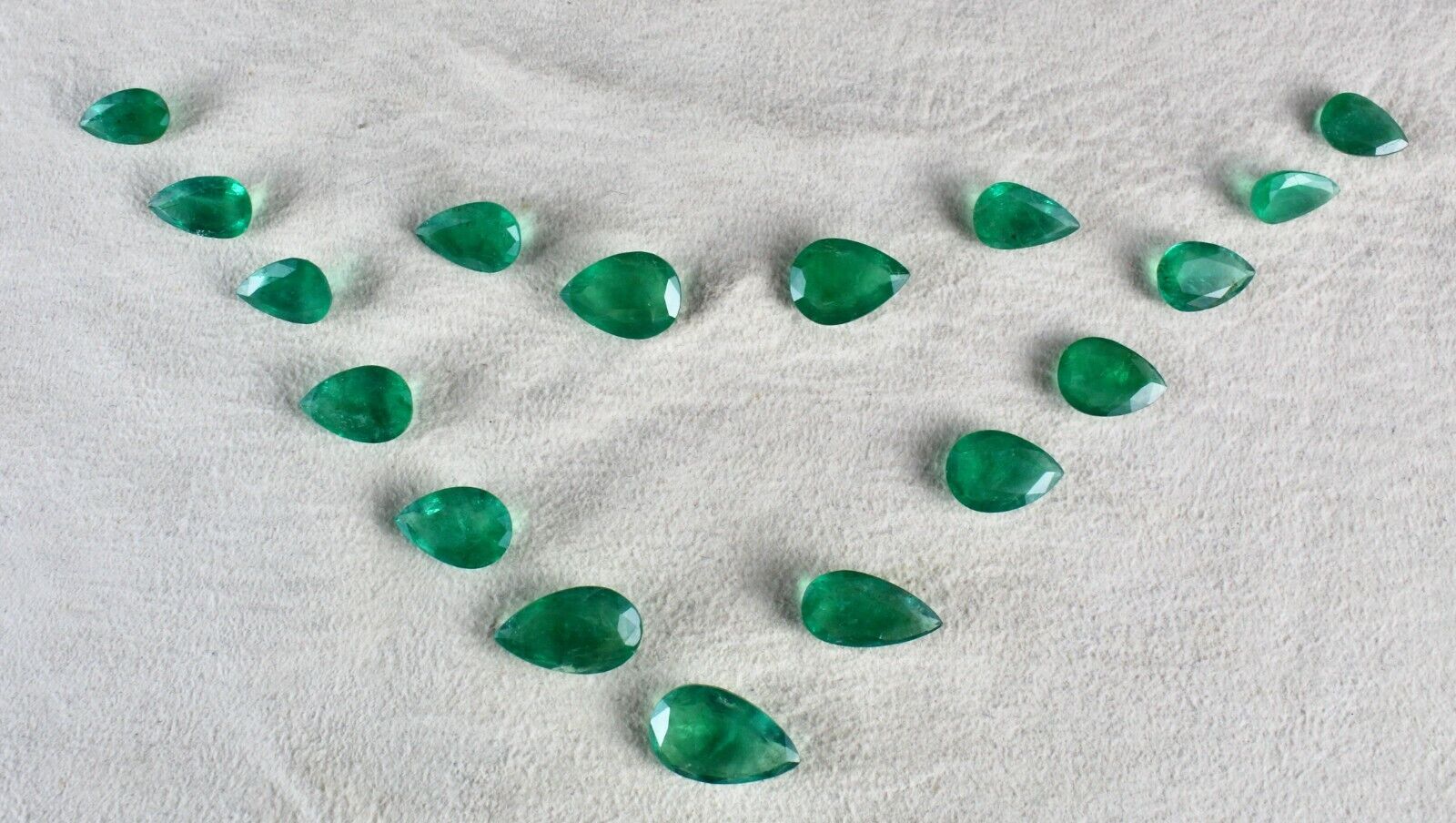 Natural Zambian Emerald Pear Cut 17 Pcs 56.48 Carats Gemstone Designing Necklace