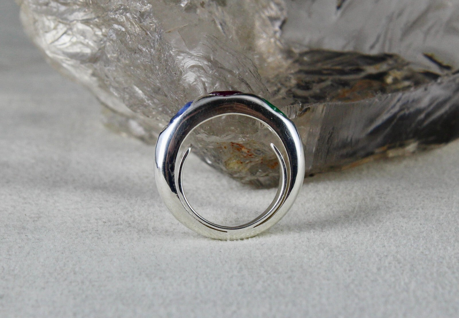 Elegant Natural Ruby 42.5ct Emerald Sapphire Silver Oval Cut Gemstone Ring