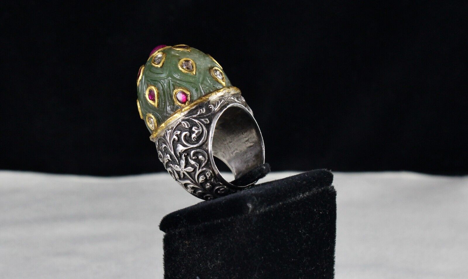 ANTIQUE COLOMBIAN EMERALD CARVED RUBY DIAMOND GOLD JADAU LADIES 925 SILVER RING