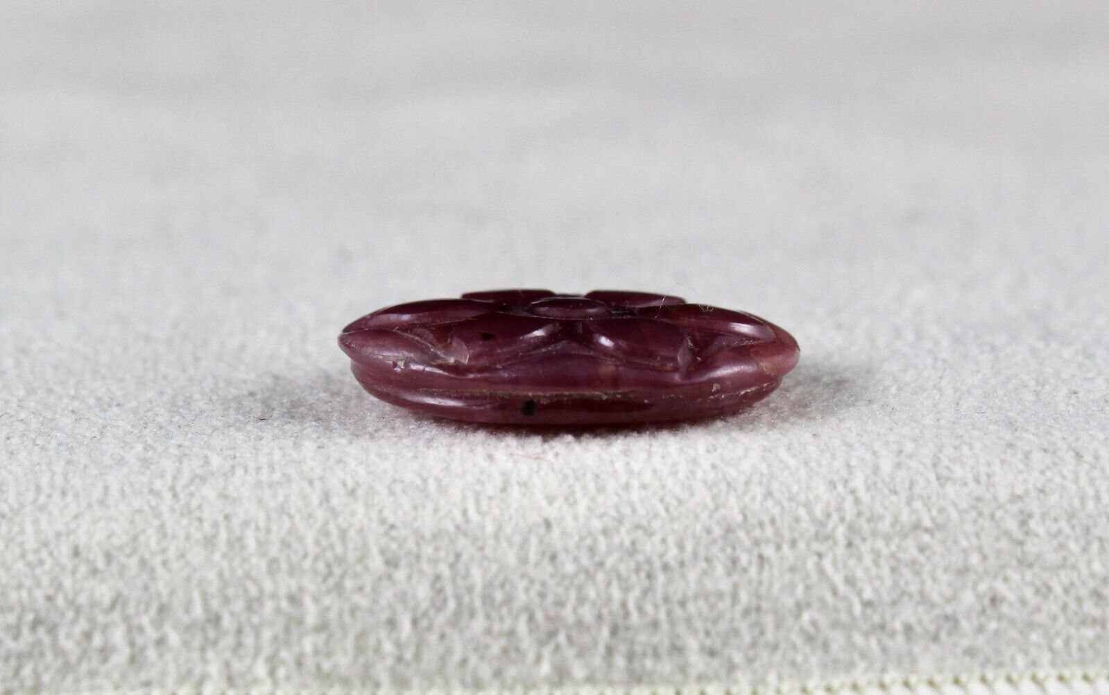 Natural Ruby Carved Oval 20 mm 17.60 Carats Loose Gemstone For Pendant RIng