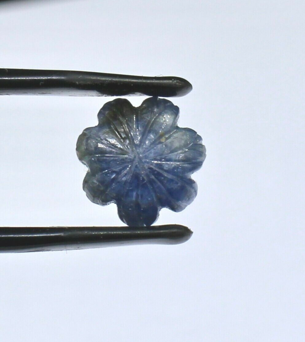 Natural Old Blue Sapphire Carved Flower 5.91 Ct Loose Gemstone For Ring Pendant