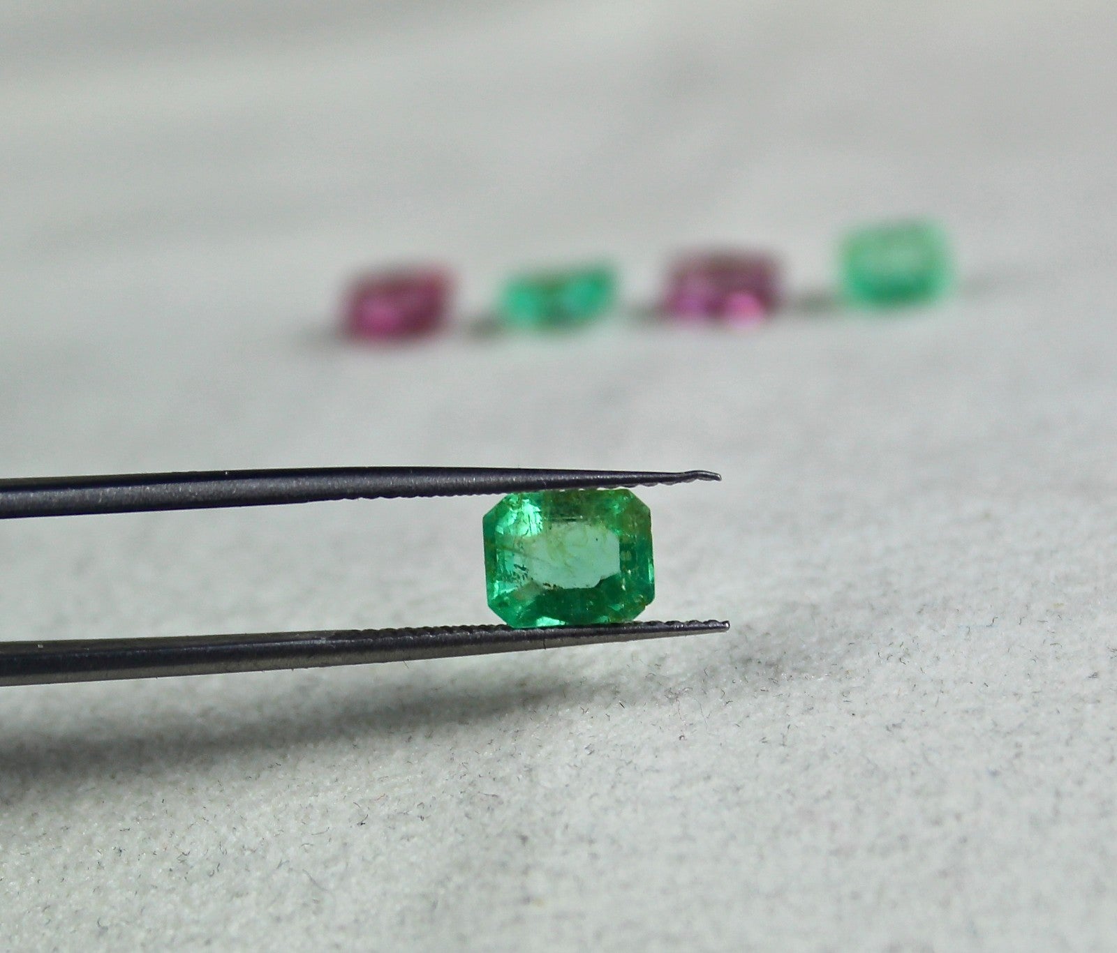 Certified Natural Old Mines Spinel Emerald Octagon Cut 5.04 Ct Gemstone Set