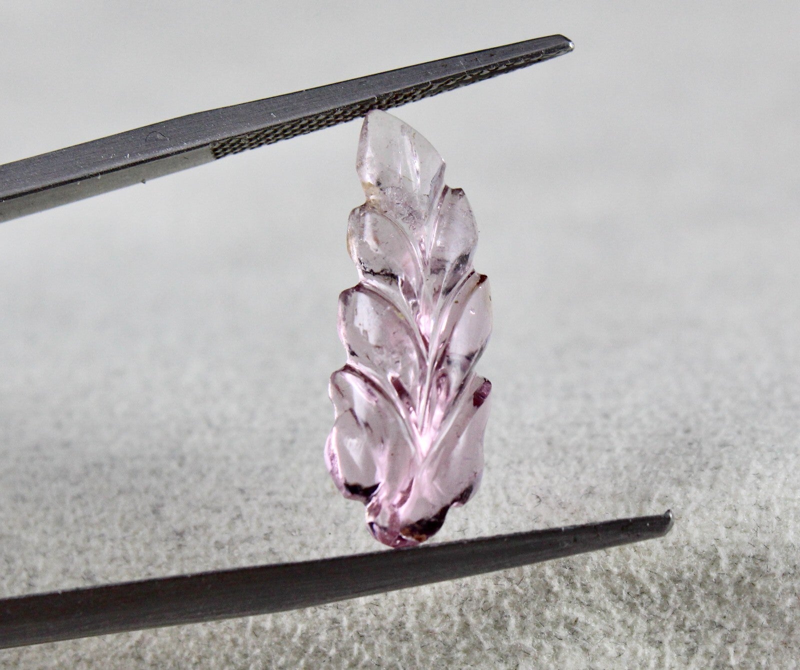Natural Pink Tourmaline 4.78 Ct Carved Leaf Gemstone For Pendant Ring Design