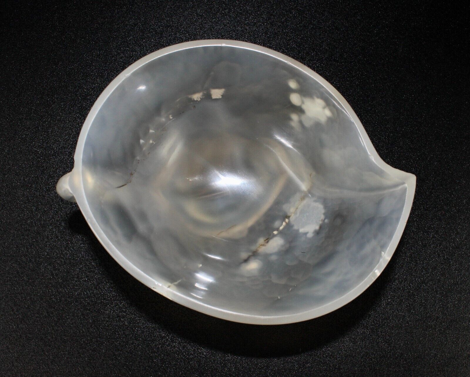 FINE CRAFTED NATURAL CHALCEDONY 1438 CARATS CARVED DESIGNER BOWL FOR HOME DECOR