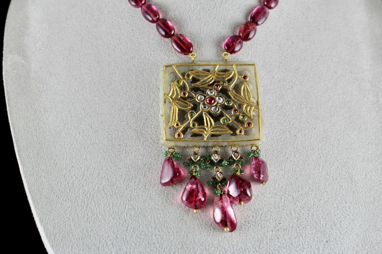 OLD PERSIAN JADE FLAT DIAMOND PINK TOURMALINE BEADS 18K GOLD ANTIQUE PENDANT