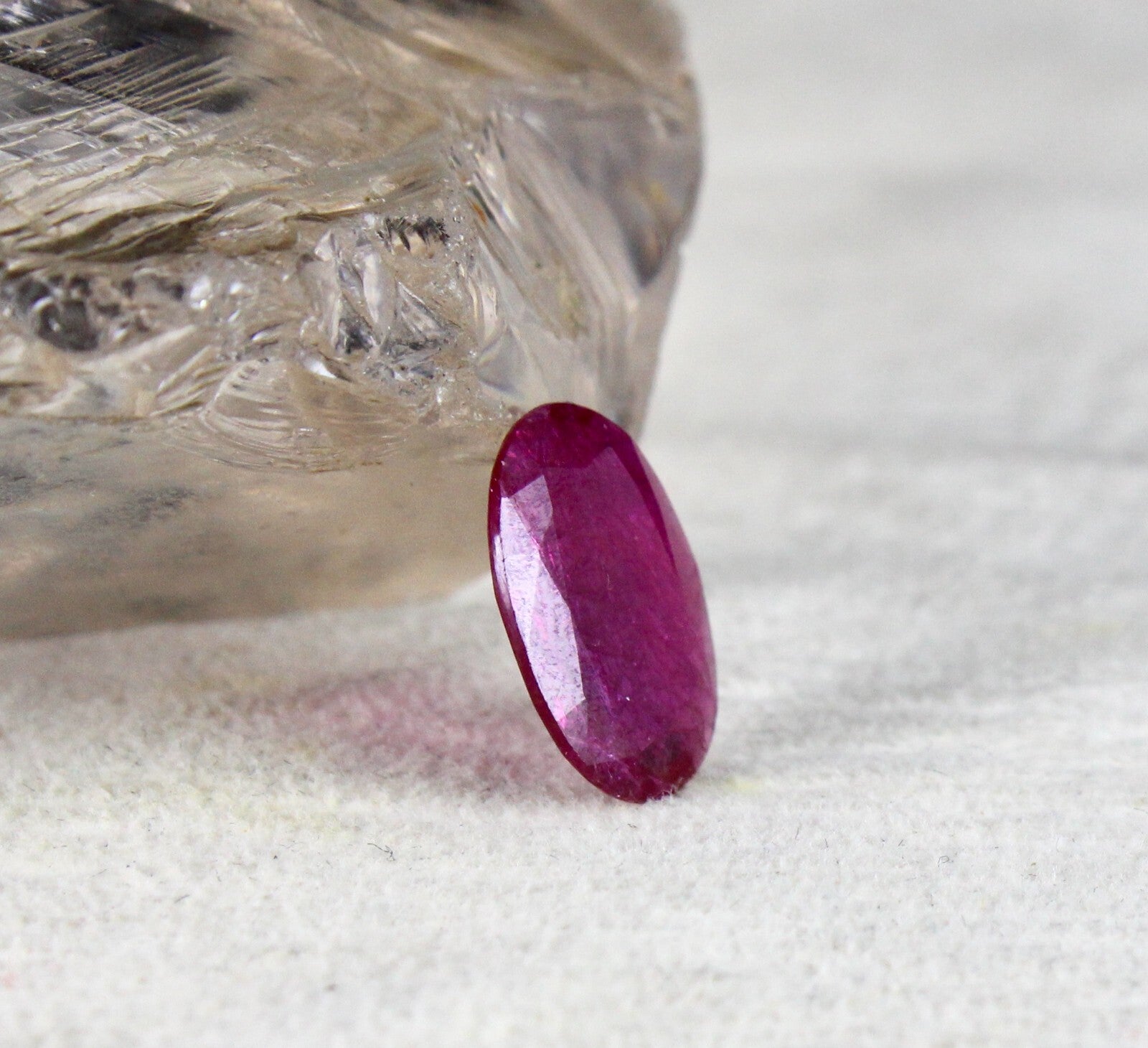 Certified Natural Ruby 3.57 Ct Oval Mozambique Noheat Stone For Ring Pendant