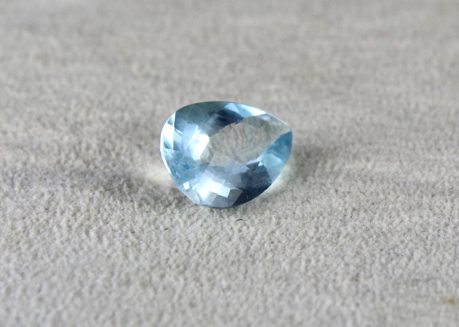 Natural Blue Aquamarine Pear Cut 4.51ct Gemstone For Ring Pendant