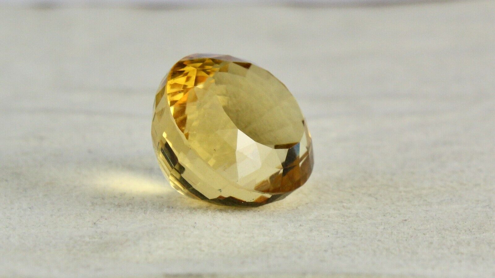 NATURAL CITRINE GOLDEN TOPAZ OVAL CUT 24X22 MM 59.33 CARATS GEMSTONE FOR PENDANT