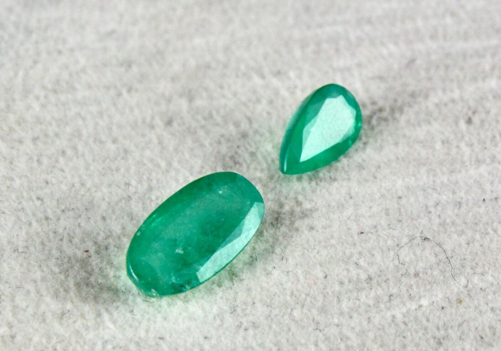 Natural Colombian Emerald Oval Pear Cut 2 Pcs 5.60 Cts Gemstone Pendant Design