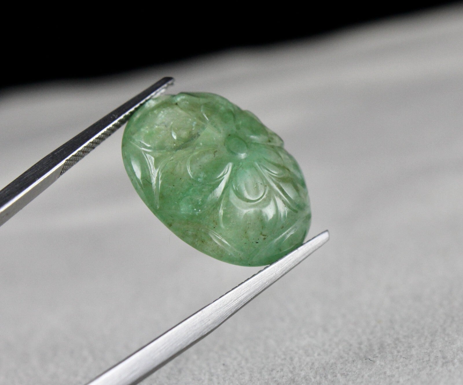 Certified Natural Colombian Emerald Oval Carved Gem 23.79ct For Ring & Pendant