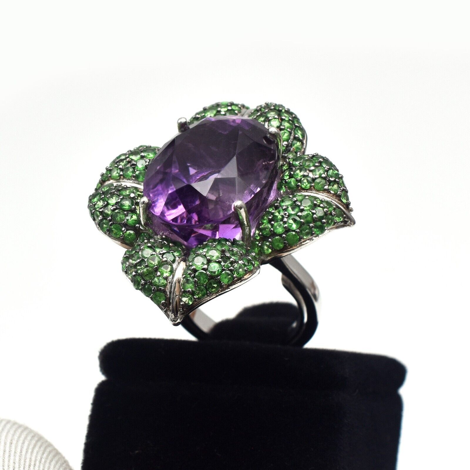 Stylish Natural Amethyst Oval Green Tsavorite Cut Sterling Silver Cocktail Ring