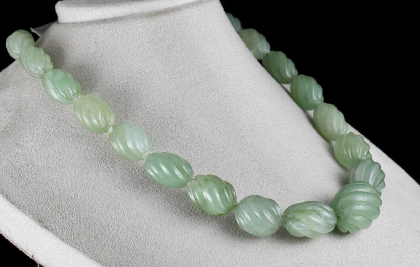 Vintage Natural Aventurine Jade 1006 Ct Oval Beaded Carved Gemstone Necklace