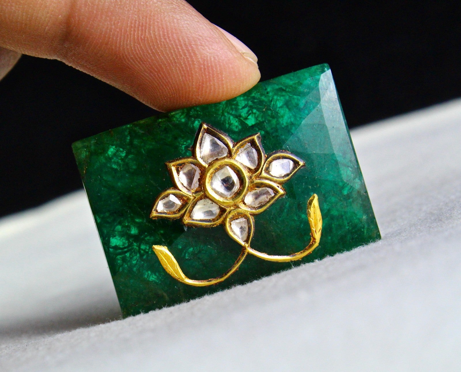 Natural Zambia Emerald Cabochon 22k Gold Natural Diamond Antique Pendant